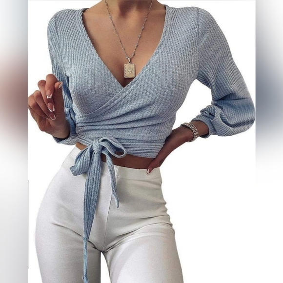 Tops -  V Neck 
Long Sleeve